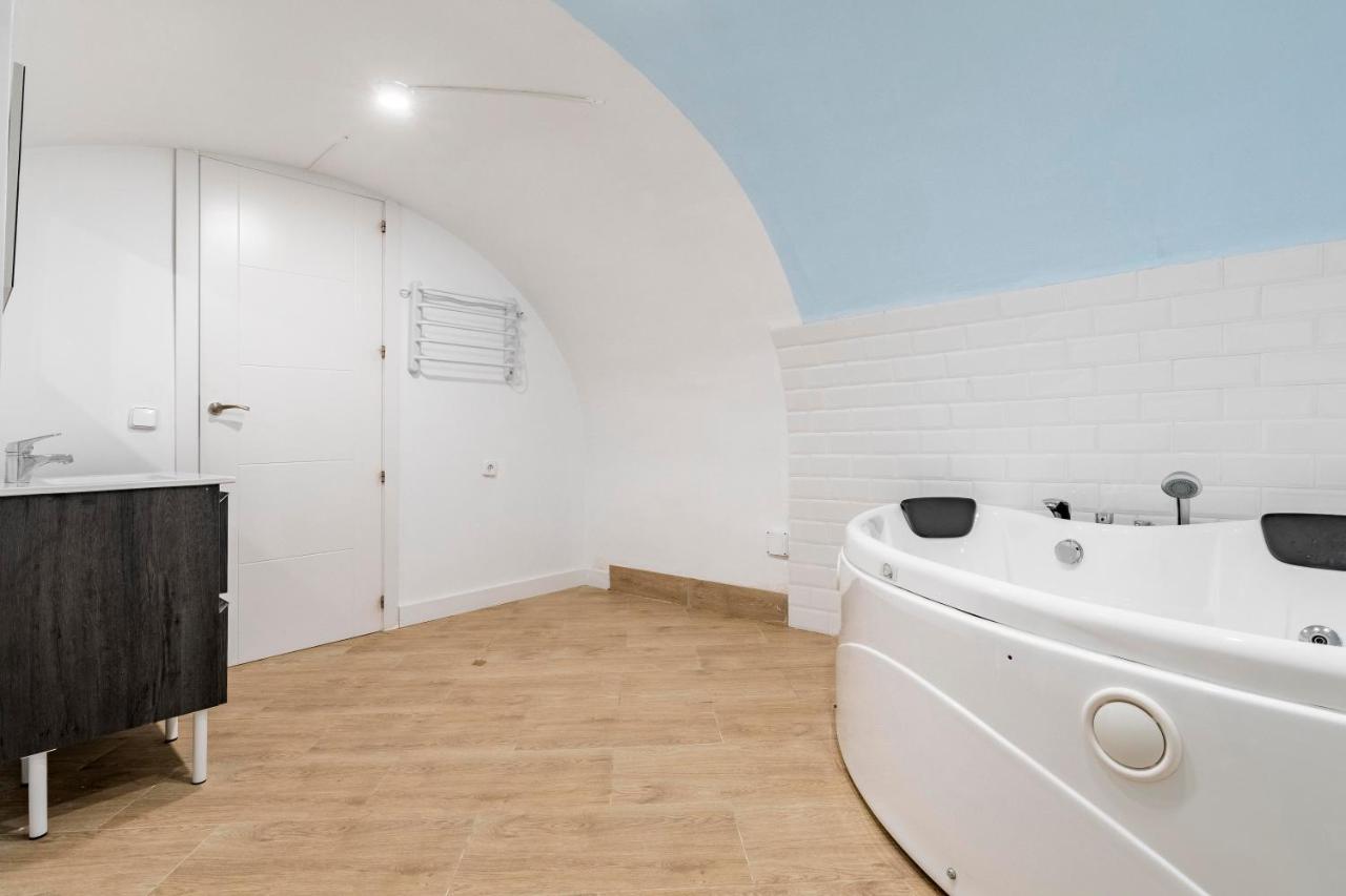 Apartament El Triangulo Del Arte - Jacuzzi Madryt Zewnętrze zdjęcie